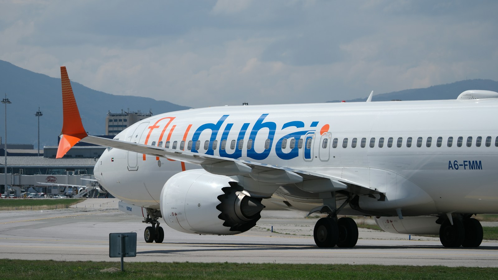 Flydubai passengers returning to Israel after the attempted hijacking